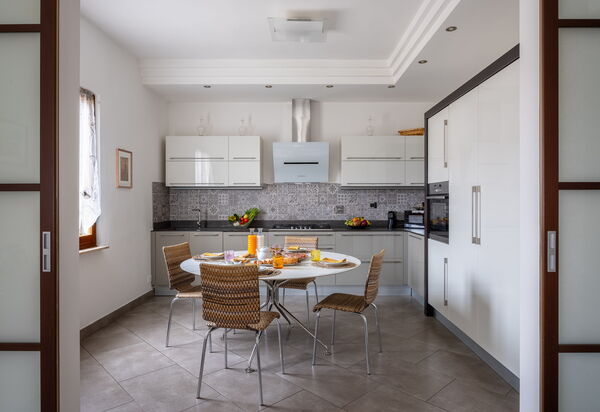 Casa Lory, Monteriggioni, Siena: Autumn, Kitchen, Spring, Summer