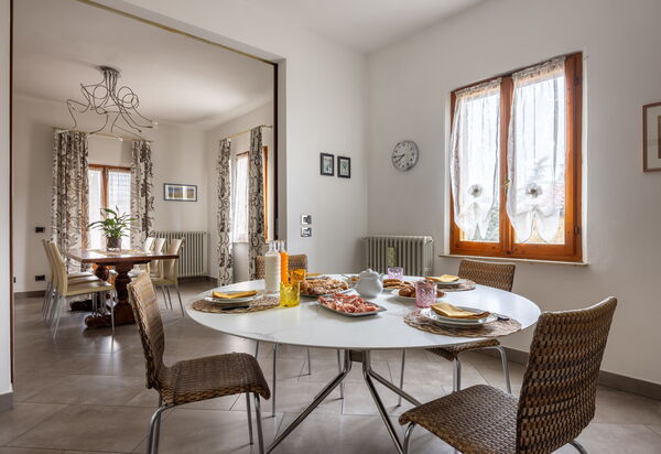 Casa Lory, Monteriggioni, Siena: Autumn, Dining Room, Spring, Summer