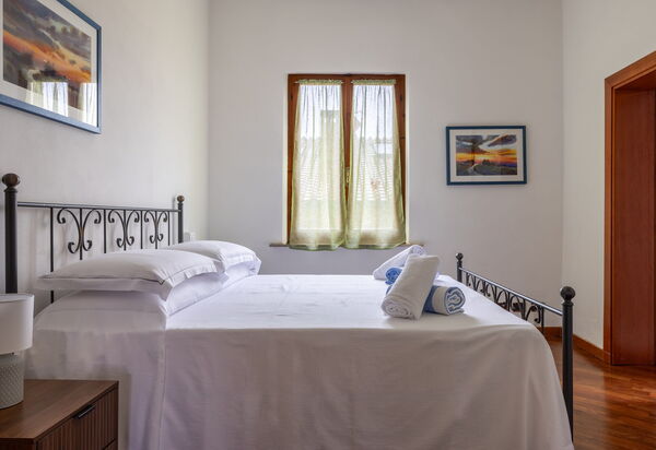 Casa Lory, Monteriggioni, Siena: Autumn, Bedroom, Spring, Summer