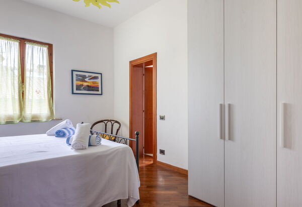 Casa Lory, Monteriggioni, Siena: Autumn, Bedroom, Spring, Summer