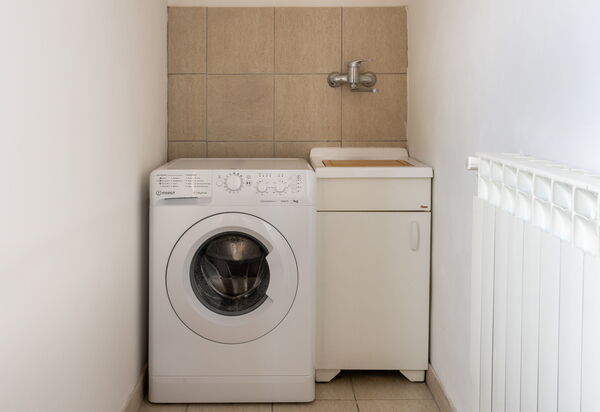 Casa Lory, Monteriggioni, Siena: Autumn, Other Room, Spring, Summer