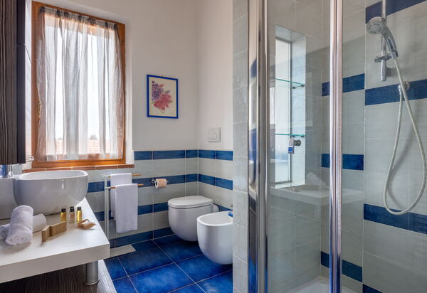 Casa Lory, Monteriggioni, Siena: Autumn, Bathroom, Spring, Summer