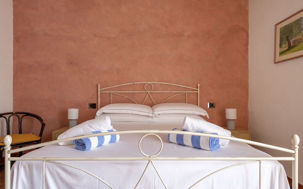 Casa Lory, Monteriggioni, Siena: Autunno, Camera da letto, Estate, Primavera