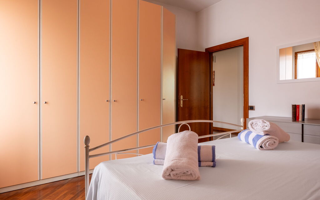 Casa Lory, Monteriggioni, Siena: Autunno, Camera da letto, Estate, Primavera