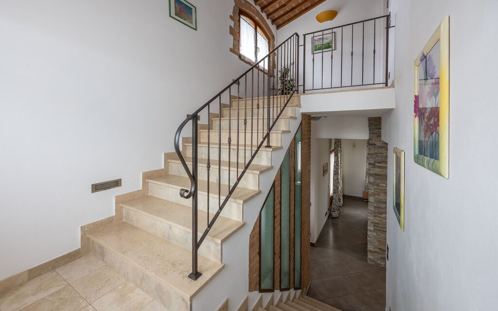 Casa Lory, Monteriggioni, Siena: Autunno, Dettagli della stanza, Estate, Primavera