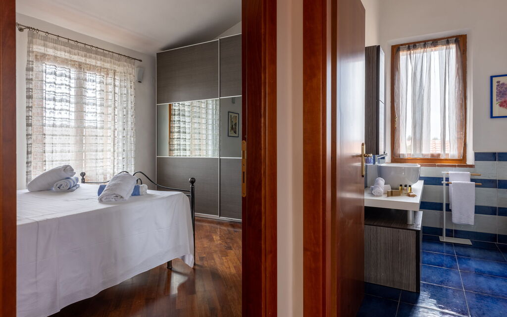 Casa Lory, Monteriggioni, Siena: Autunno, Camera da letto, Estate, Primavera