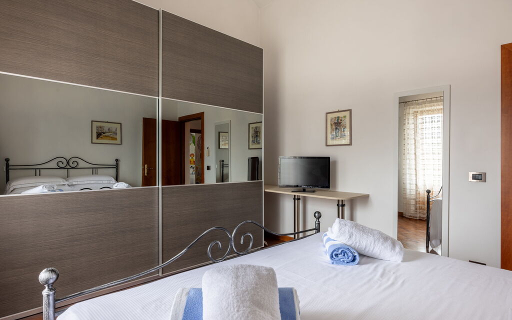 Casa Lory, Monteriggioni, Siena: Autunno, Camera da letto, Estate, Primavera