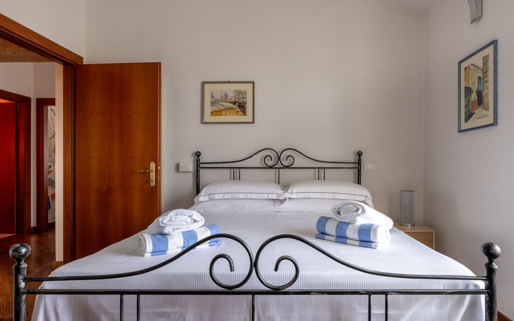 Casa Lory, Monteriggioni, Siena: Autunno, Camera da letto, Estate, Primavera