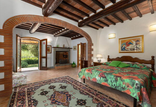 Mulino di Carpineto with Pool Gaiole in Chianti: Autumn, Bedroom, Spring, Summer