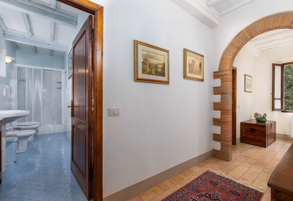 Mulino di Carpineto with Pool Gaiole in Chianti: Autumn, Bathroom, Spring, Summer