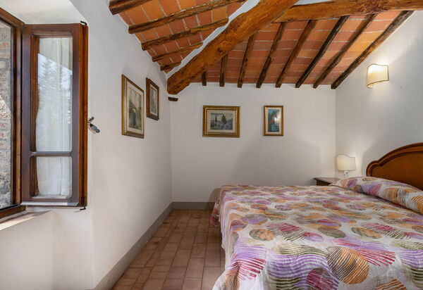 Mulino di Carpineto with Pool Gaiole in Chianti: Autumn, Bedroom, Spring, Summer