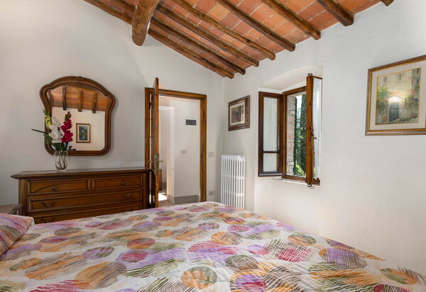 Mulino di Carpineto with Pool Gaiole in Chianti: Autumn, Bedroom, Spring, Summer