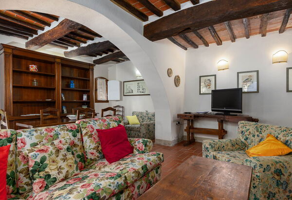 Mulino di Carpineto with Pool Gaiole in Chianti: Autumn, Living Room, Spring, Summer
