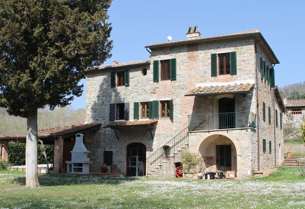 Fattoria Gaiole in Chianti: Autunno, Entrata Principale, Estate, Primavera