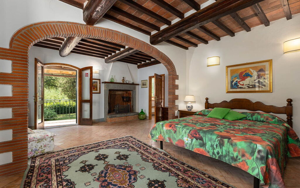 Mulino di Carpineto with Pool Gaiole in Chianti: Autumn, Bedroom, Spring, Summer