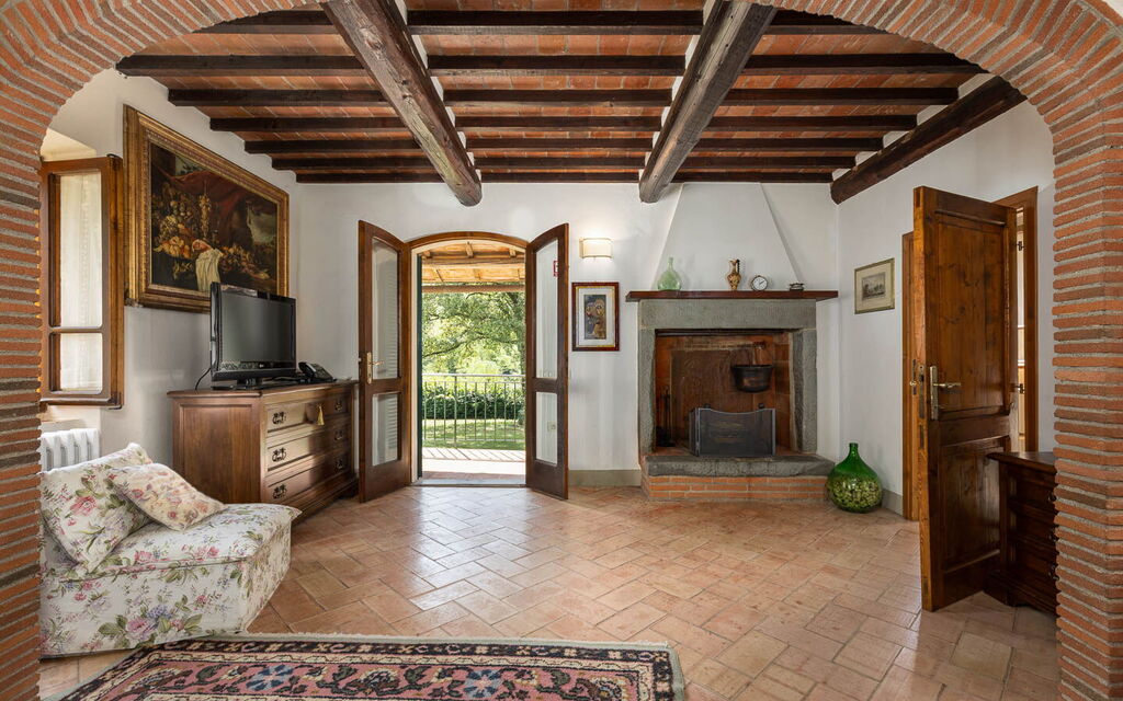 Mulino di Carpineto with Pool Gaiole in Chianti: Autumn, Living Room, Spring, Summer