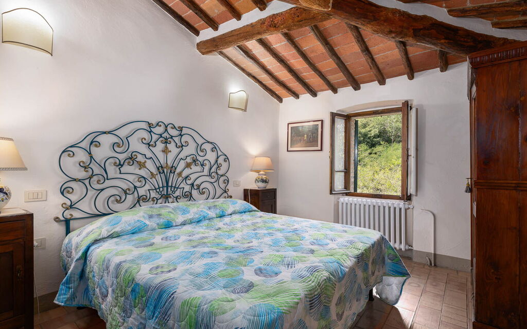 Mulino di Carpineto with Pool Gaiole in Chianti: Autumn, Bedroom, Spring, Summer