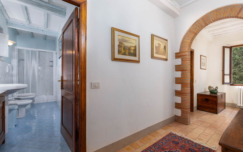 Mulino di Carpineto with Pool Gaiole in Chianti: Autumn, Bathroom, Spring, Summer
