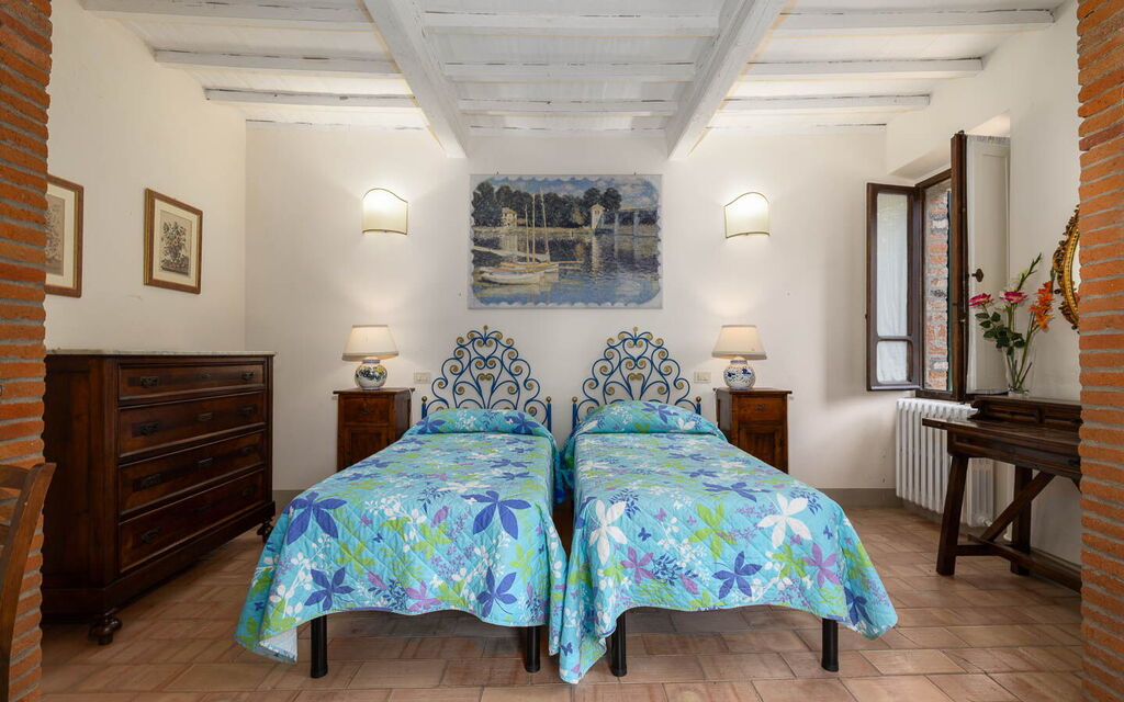 Mulino di Carpineto with Pool Gaiole in Chianti: Autumn, Bedroom, Spring, Summer