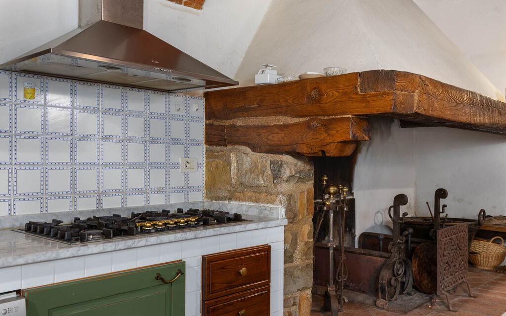 Mulino di Carpineto with Pool Gaiole in Chianti: Autumn, Kitchen, Spring, Summer