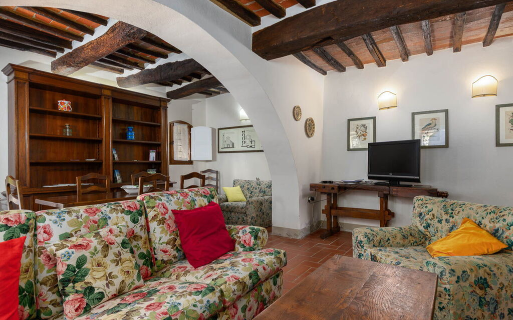 Mulino di Carpineto with Pool Gaiole in Chianti: Autumn, Living Room, Spring, Summer