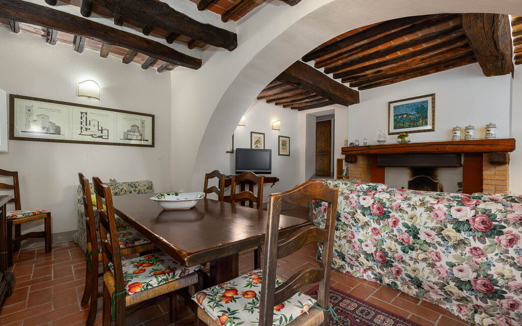 Mulino di Carpineto with Pool Gaiole in Chianti: Autumn, Living Room, Spring, Summer