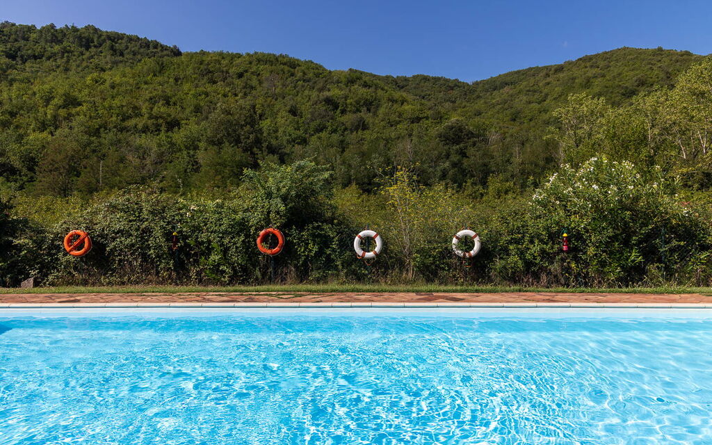 Mulino di Carpineto with Pool Gaiole in Chianti: Autumn, Pool, Spring, Summer