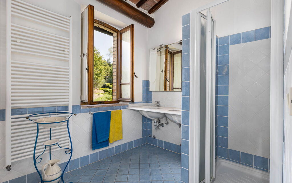 Mulino di Carpineto with Pool Gaiole in Chianti: Autumn, Bathroom, Spring, Summer