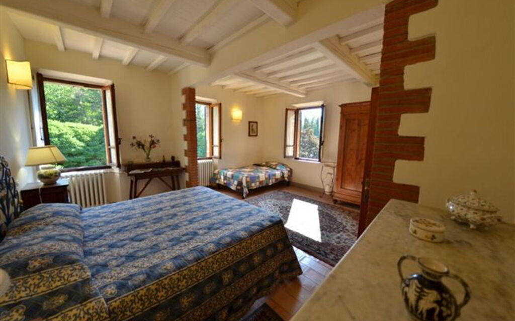 Fattoria Gaiole in Chianti: Autumn, Bedroom, Spring, Summer