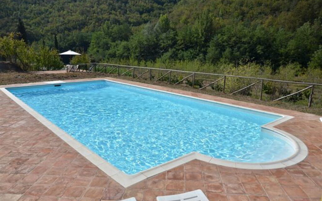 Fattoria Gaiole in Chianti: Autumn, Pool, Spring, Summer
