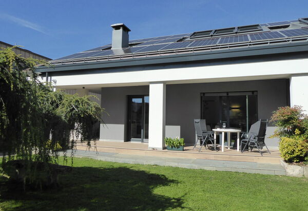 House Martina: Autumn, Garden, Spring, Summer