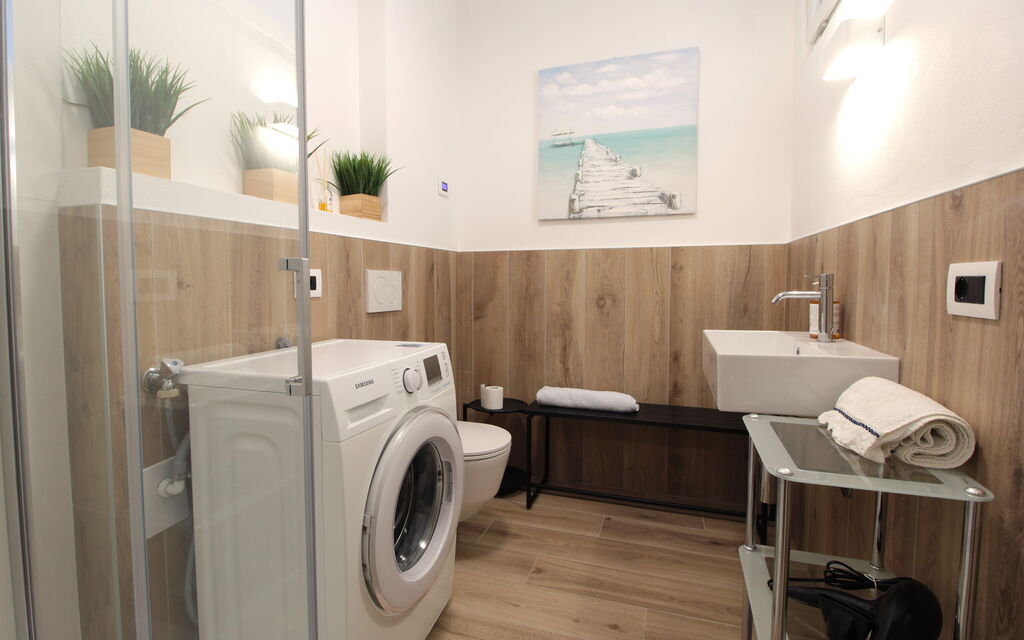 House Martina: Autunno, Bagno, Estate, Primavera