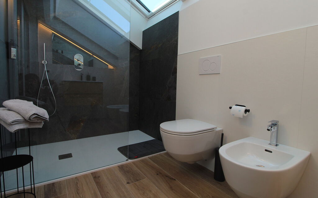 House Martina: Autunno, Bagno, Estate, Primavera