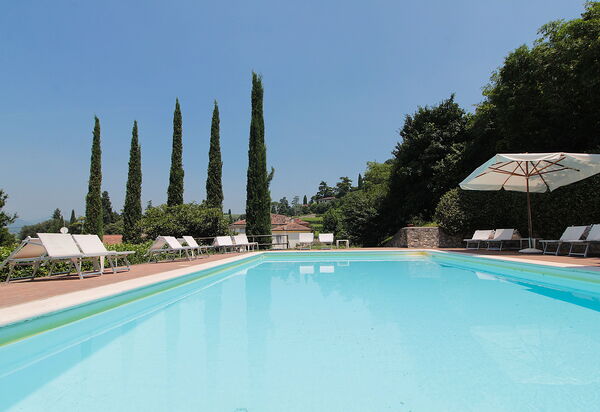 Calicantus, Verona, Pool, Wifi: Autumn, Pool, Spring, Summer