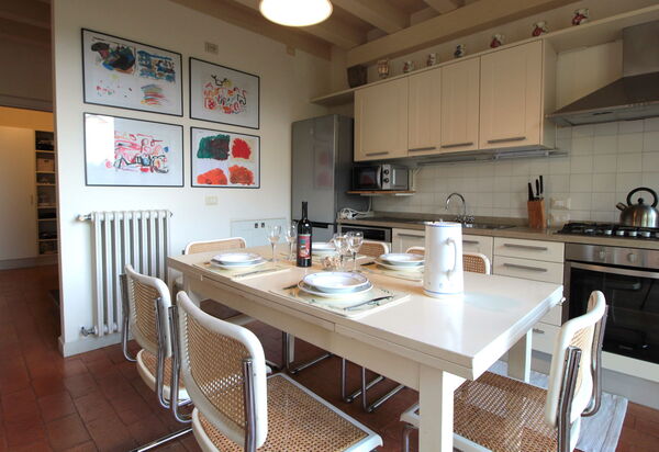 Calicantus, Verona, Pool, Wifi: Autumn, Kitchen, Spring, Summer