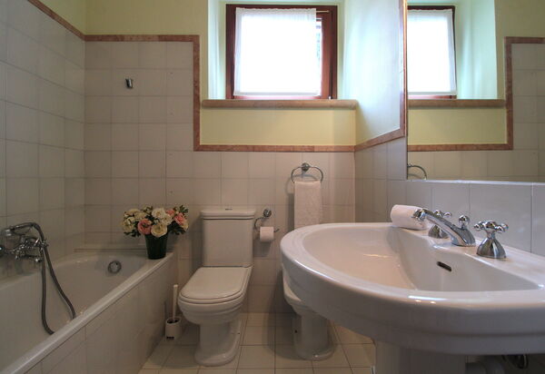Calicantus, Verona, Pool, Wifi: Autumn, Bathroom, Spring, Summer