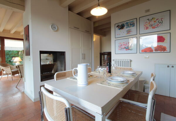 Calicantus, Verona, Pool, Wifi: Autumn, Kitchen, Spring, Summer