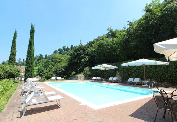 Calicantus, Verona, Pool, Wifi: Autumn, Pool, Spring, Summer