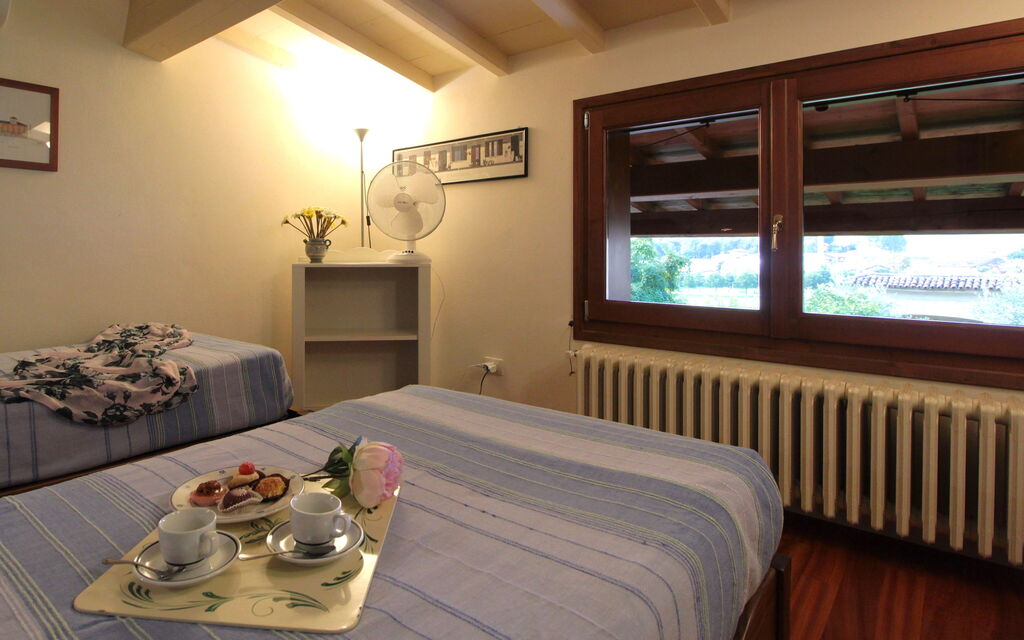 Calicantus, Verona, Pool, Wifi: Autunno, Camera da letto, Estate, Primavera