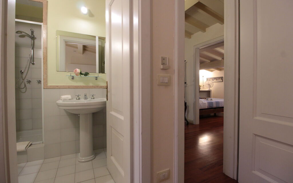 Calicantus, Verona, Pool, Wifi: Autunno, Bagno, Estate, Primavera