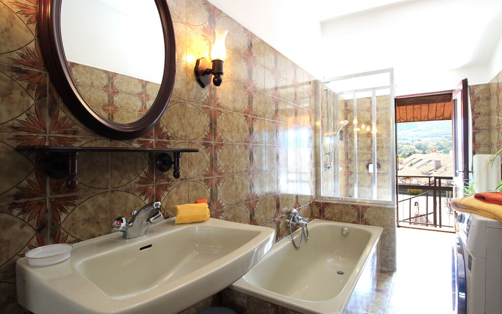 Casa Ines, Feltre: Autumn, Bathroom, Spring, Summer