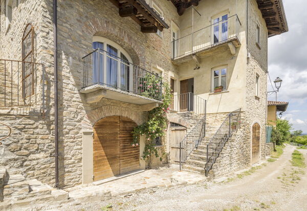 Arpusè - Ca' Fredo Apartment with Pool: Autunno, Estate, Esterni, Primavera