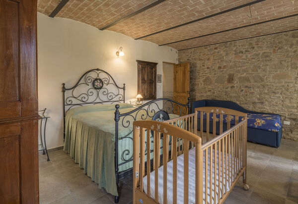 Arpusè - Ca' Fredo Apartment with Pool: Autunno, Camera da letto, Estate, Primavera