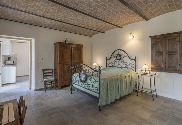 Arpusè - Ca' Fredo Apartment with Pool: Autunno, Camera da letto, Estate, Primavera