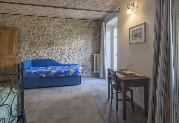 Arpusè - Ca' Fredo Apartment with Pool: Autunno, Camera da letto, Estate, Primavera