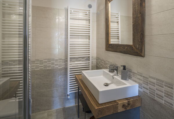 Arpusè - Ca' Fredo Apartment with Pool: Autunno, Bagno, Estate, Primavera