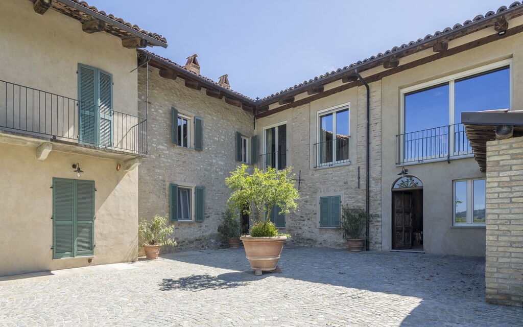 Arpusè - Ca' Fredo Apartment with Pool: Autumn, Building Exterior, Spring, Summer