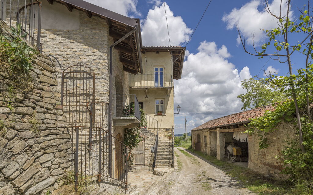 Arpusè - Ca' Fredo Apartment with Pool: Autumn, Building Exterior, Spring, Summer