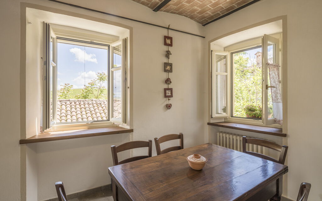 Arpusè - Ca' Fredo Apartment with Pool: Autumn, Kitchen, Spring, Summer