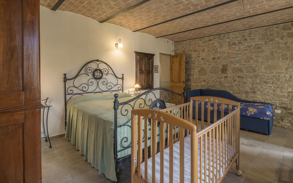 Arpusè - Ca' Fredo Apartment with Pool: Autumn, Bedroom, Spring, Summer